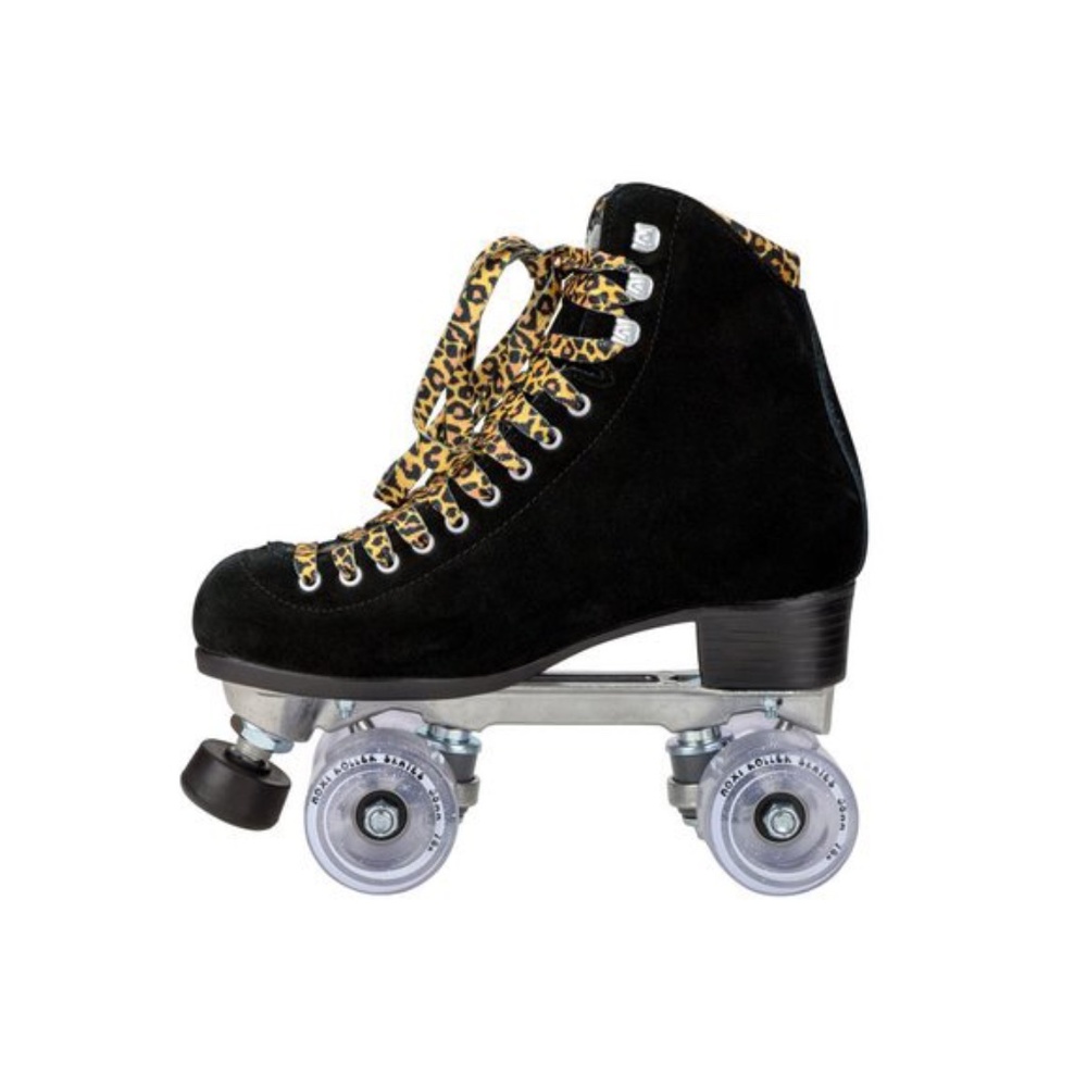 Moxi Panther Roller Skates Size 6 (Women's 7-7.5)